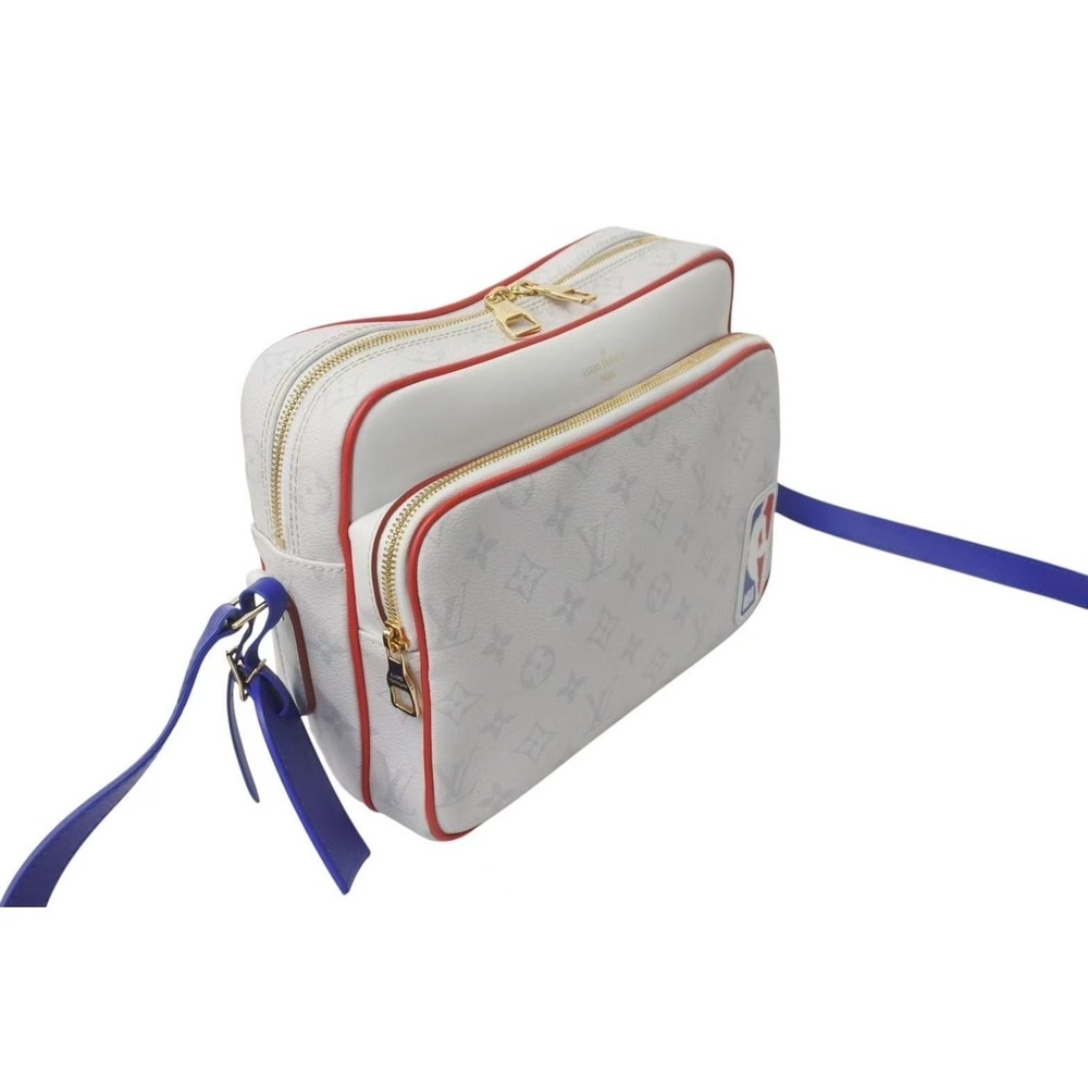 Louis Vuitton LVxNBA Nile Messenger shoulder bag white blue red - Picture 4 of 9
